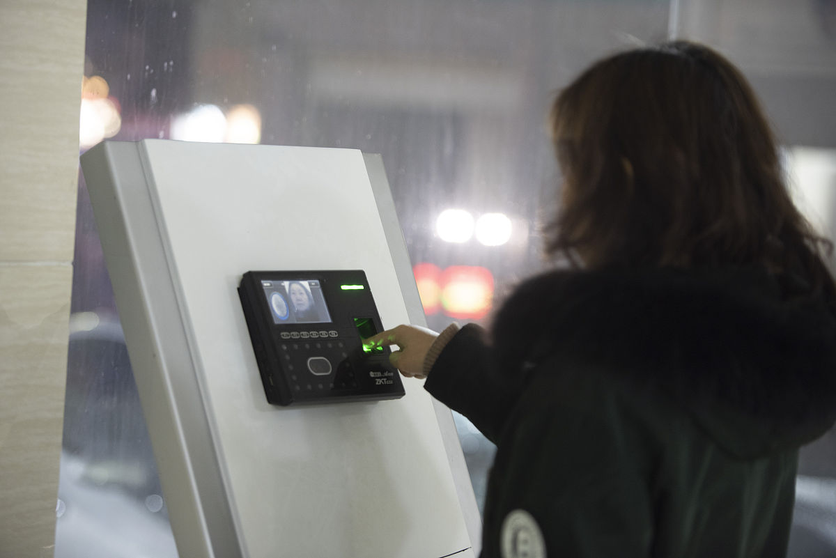 XNP验厂考勤机特点