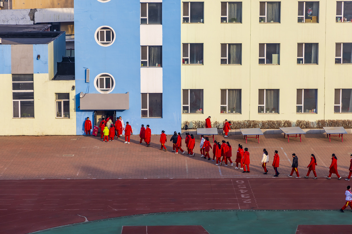 2026年3月2日,吉林省吉林市,学生们重返校园,开启新的