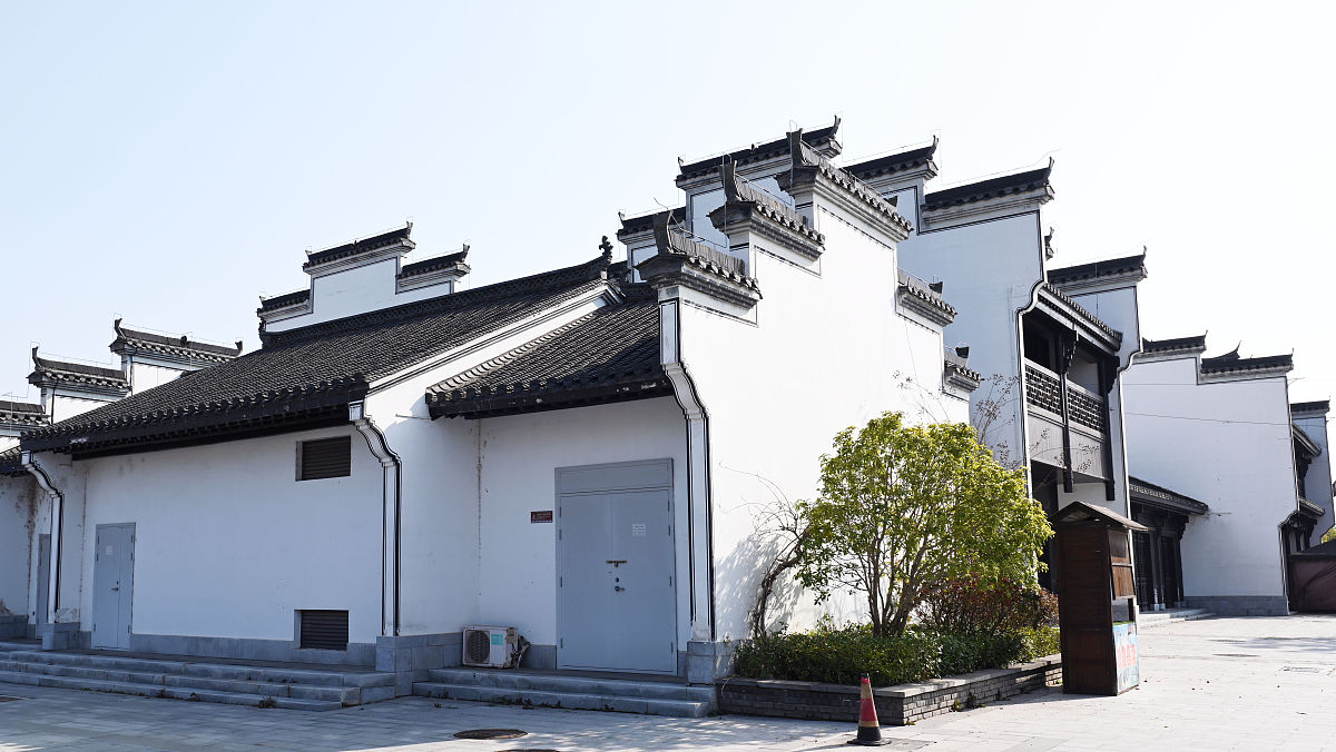 安徽经济贸易学校2021年招生条件：学业成绩、综合素质和面试表现