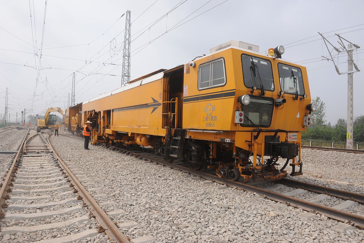 根据相关文件规定现郑重承诺为本采购项目提供整体设计、规范编制或者项目管理、监理、检测、工程咨询、造价咨询、招标代理、审计等服务的各个阶段的单位或附属机构不再参加本项目的招标采购活动。 如果我单位未如实披露和说明情况一经发现我单位无条件接受投标无效的处理结果并承担由此造成的损失和法律责任。换个变化大一点的说法