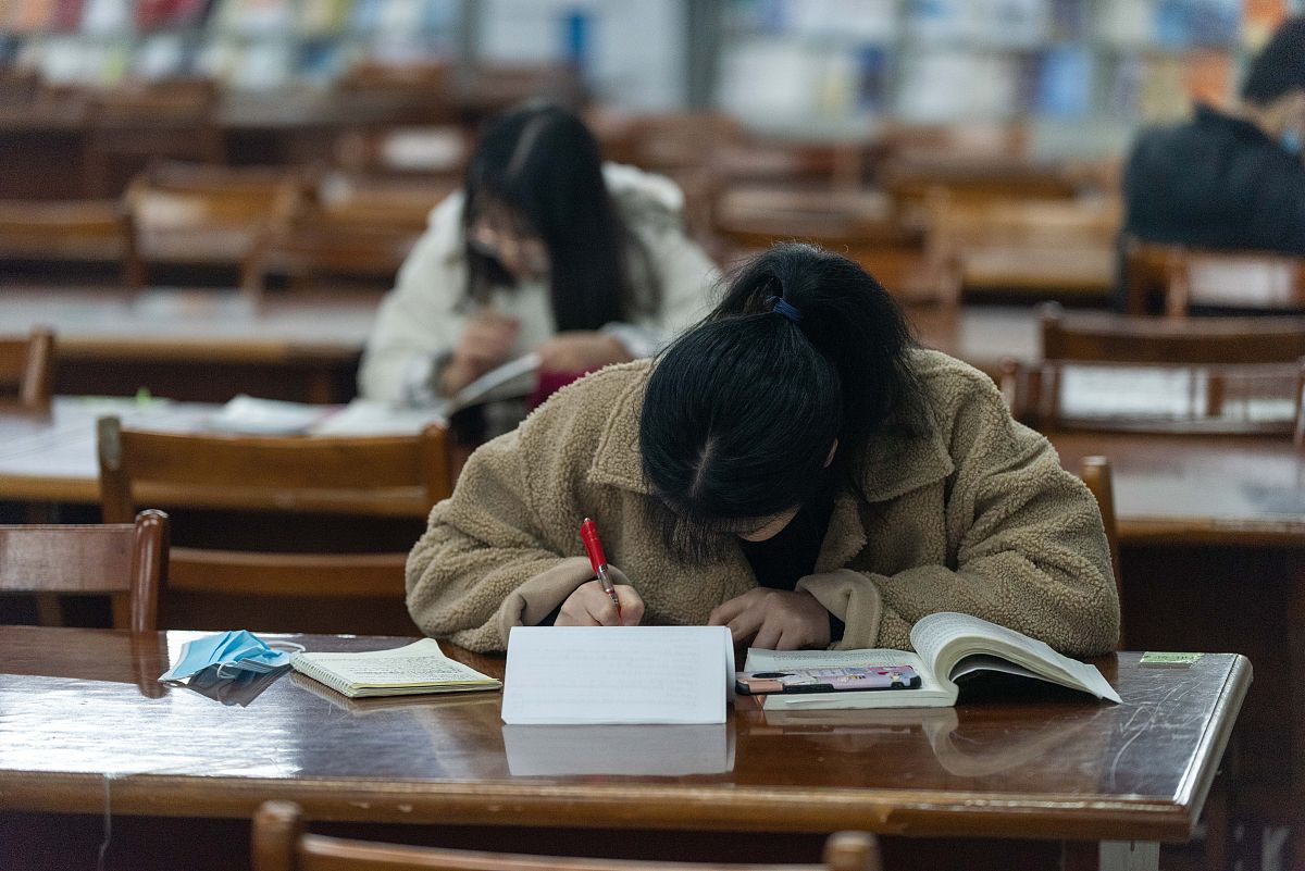 考研精神内耗怎么办？7招教你摆脱焦虑，重拾学习动力！