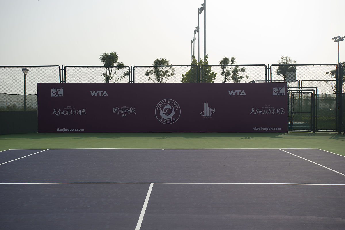 网球赛事户外广告：联动包装策略，数字广告牌可行？