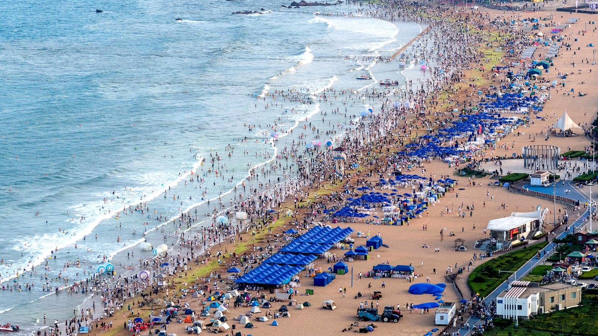 以 夏日巡游 为题写四百字游记