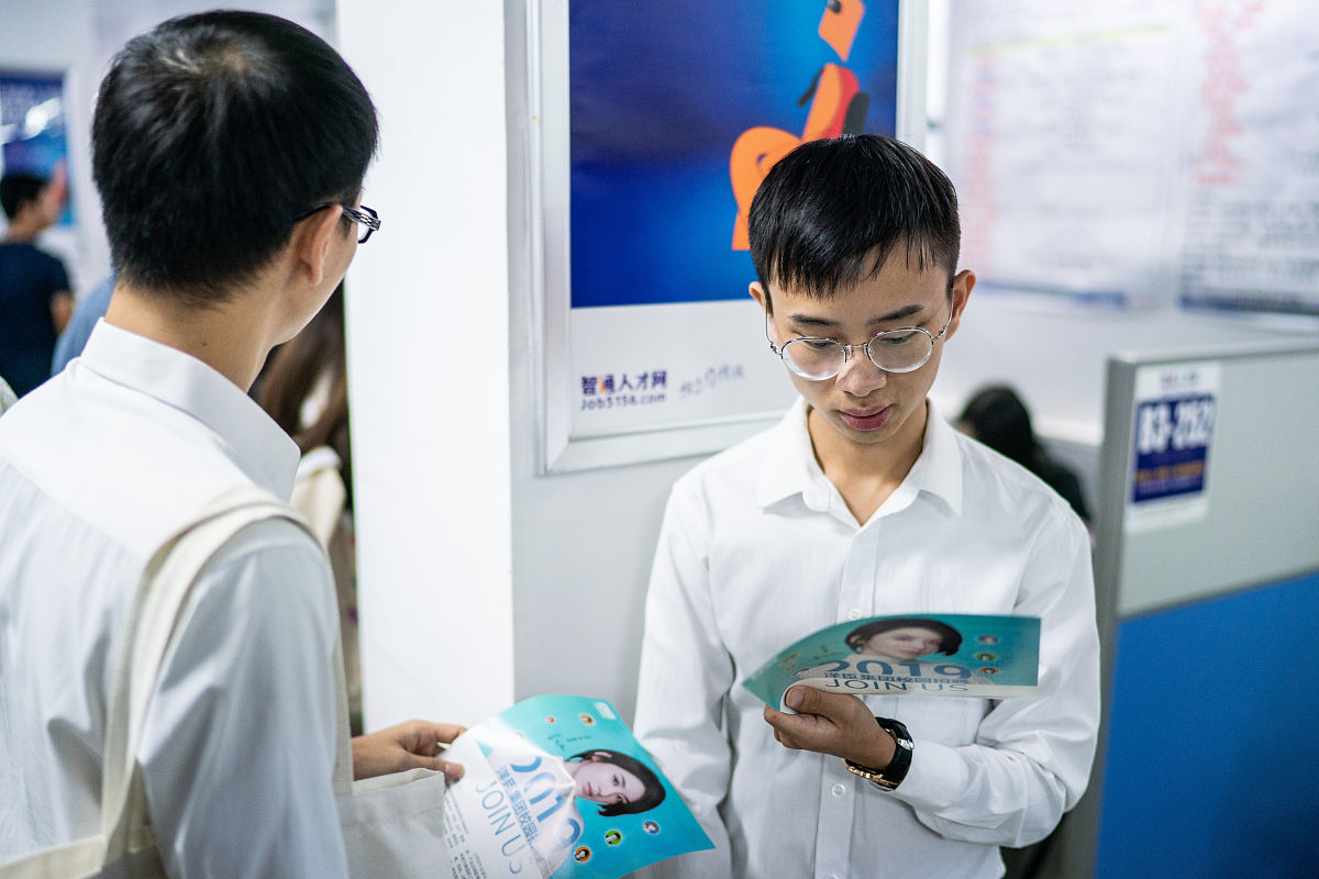 黄冈2022年男生上卫校学什么专业好