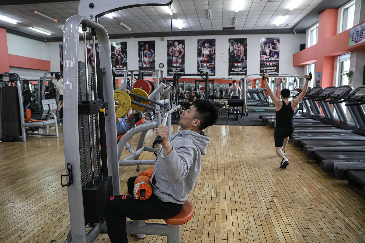 有没有带数字显示的史密斯架回答加拓展。