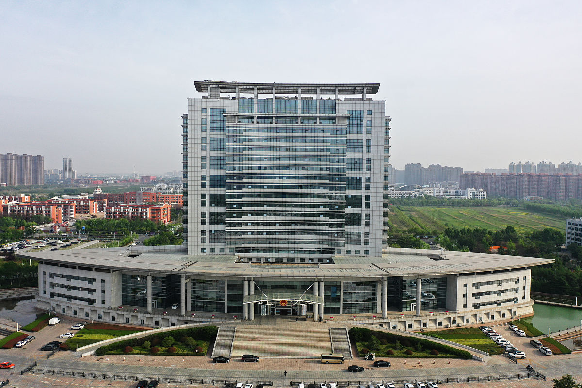 连云港市政府开通求助热线，关注民生问题，解决市民难题！