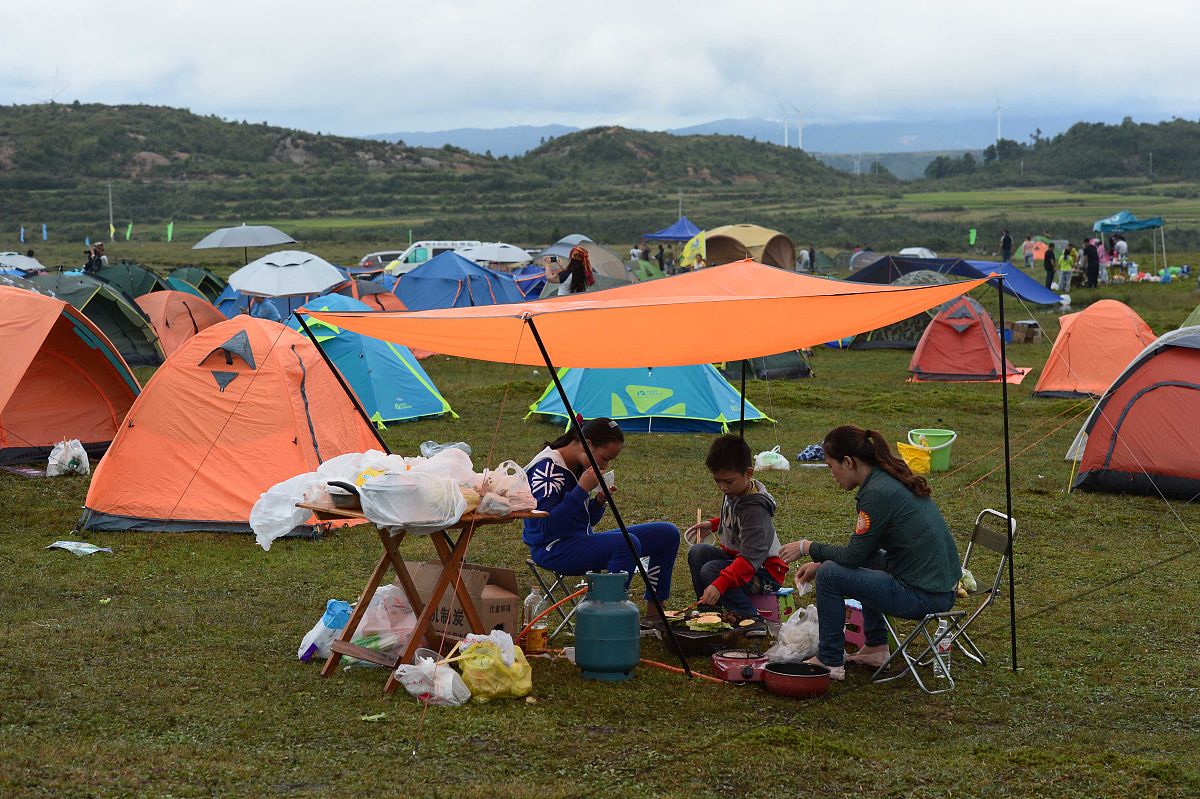 露营餐厅开业 主持词 四月露营机车骑士团队助阵