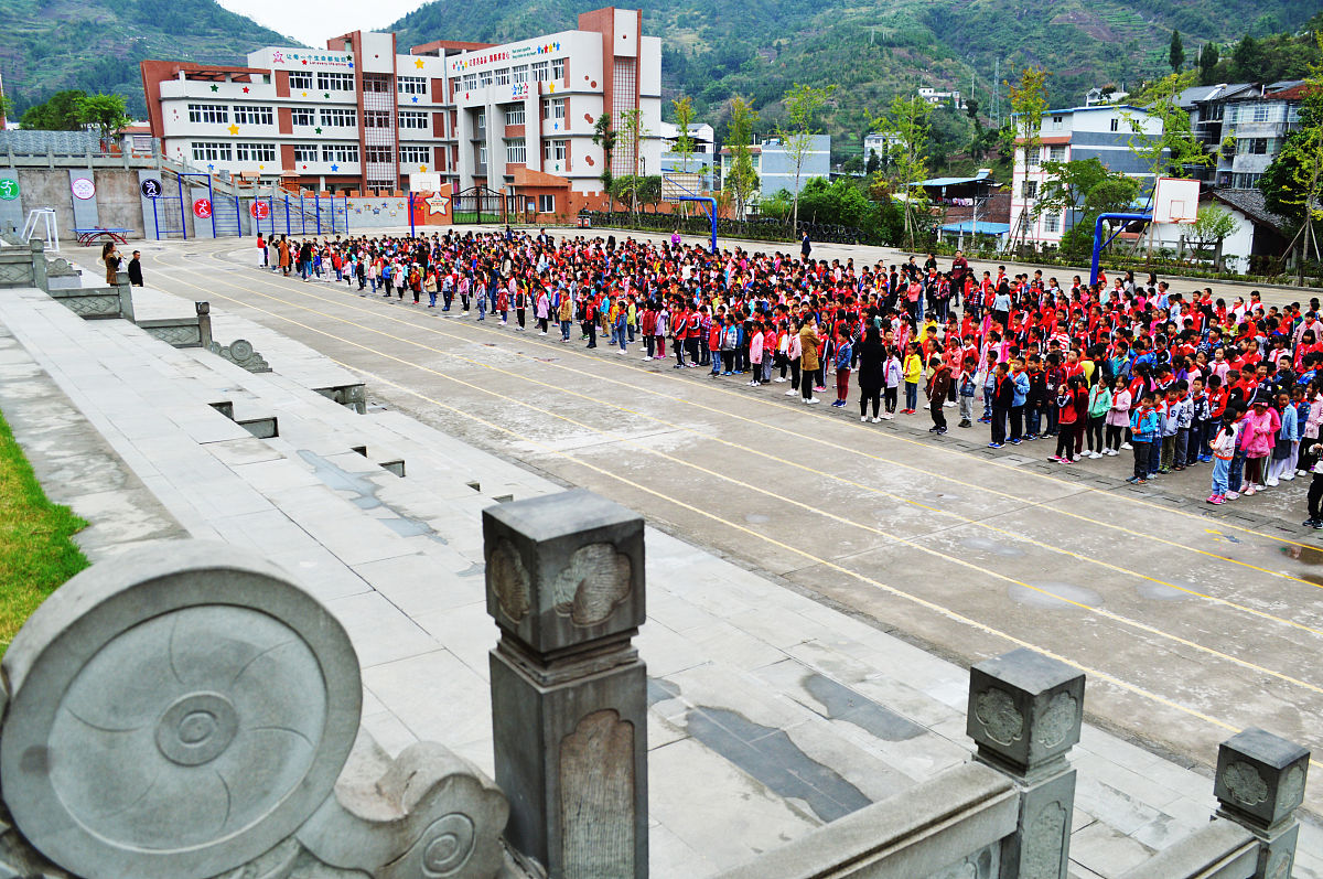 重庆云阳中学联系方式