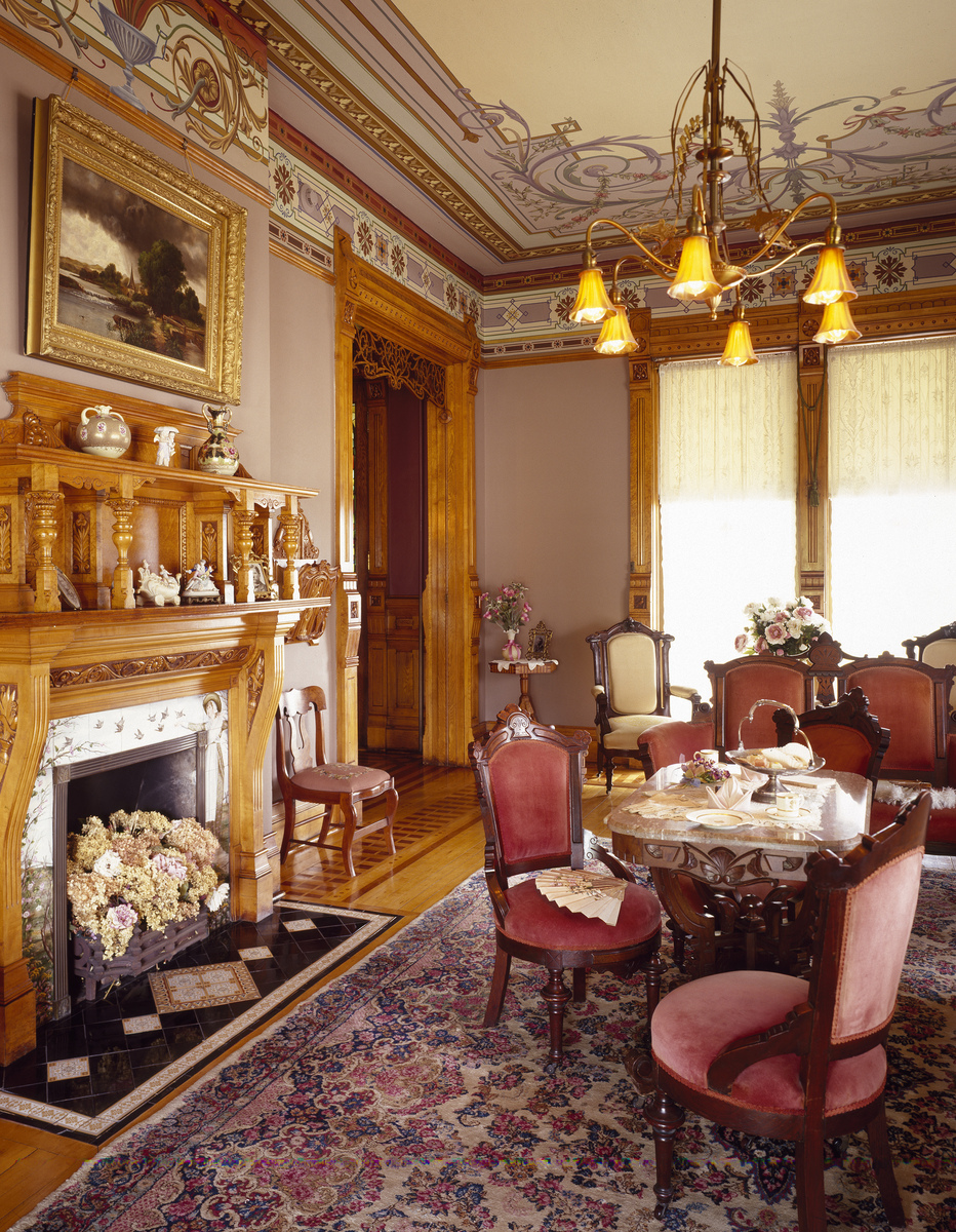 你是一个建筑专业的编辑请把这些内容翻译成中文：Afrocentric Interior DesignAntebellum ArchitectureArabic Interior DesignArt Deco ArchitectureArt Deco Interior DesignArt Nouveau ArchitectureBarbie Interior DesignBaroque Archit