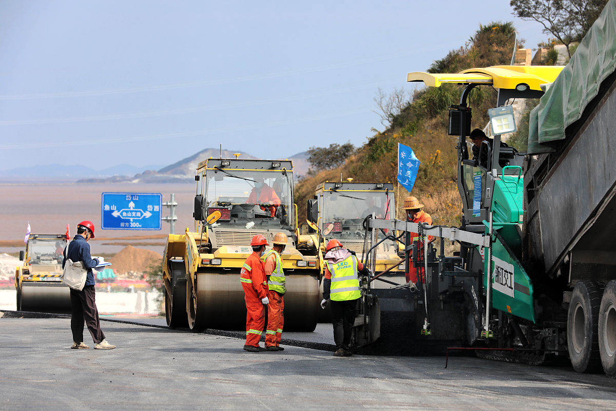 陕西交通技师学院筑路机操作与维修招生指南