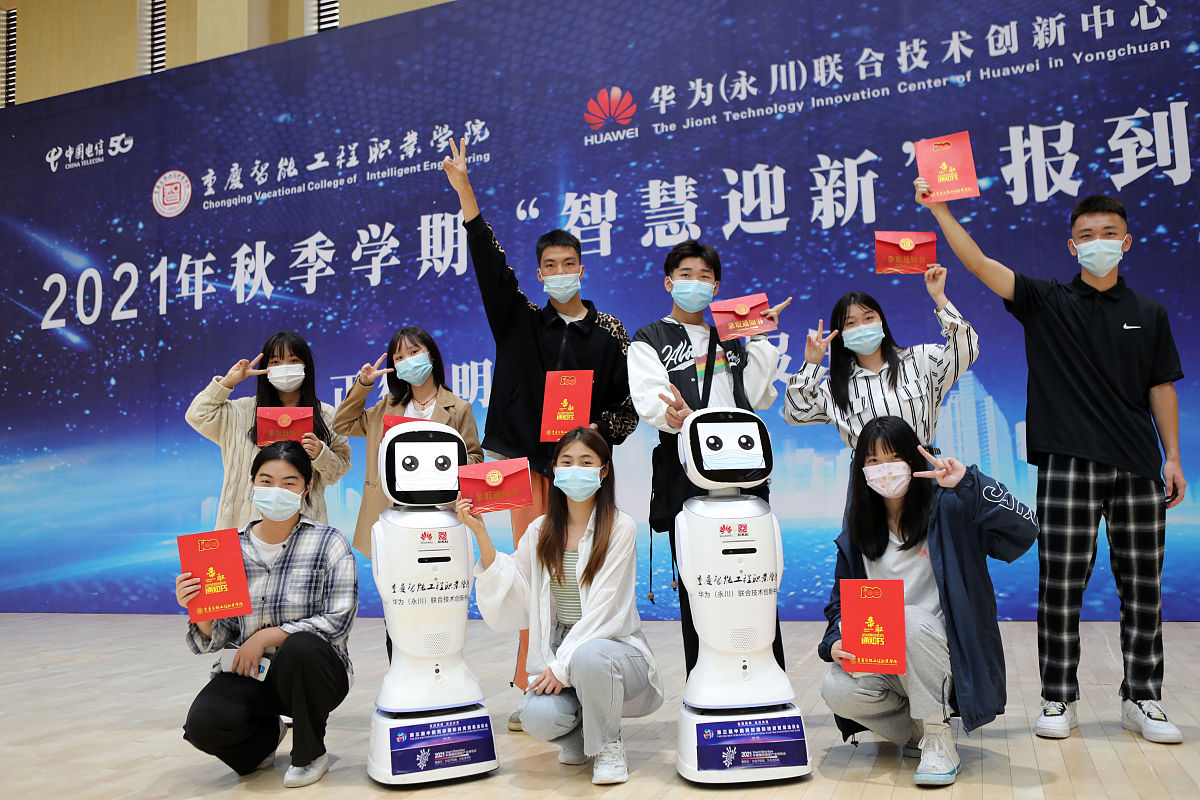 重庆初中毕业生报卫校指南：条件、优势及准备