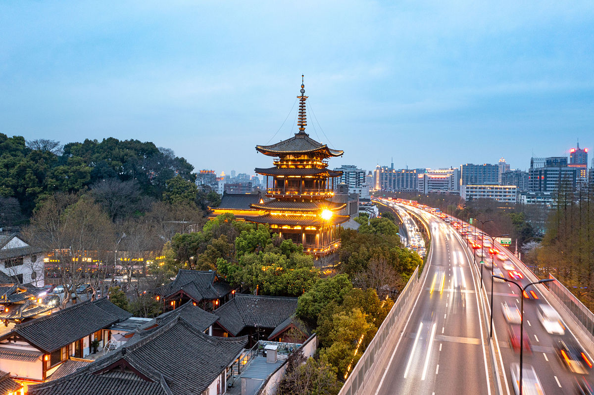 杭州高级技工学校2021年招生条件 - 培养高技能人才的摇篮