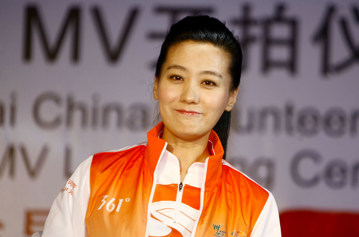 2010年3月16日,北京,中国2010年上海世博会志愿者主题歌《世界》mv开