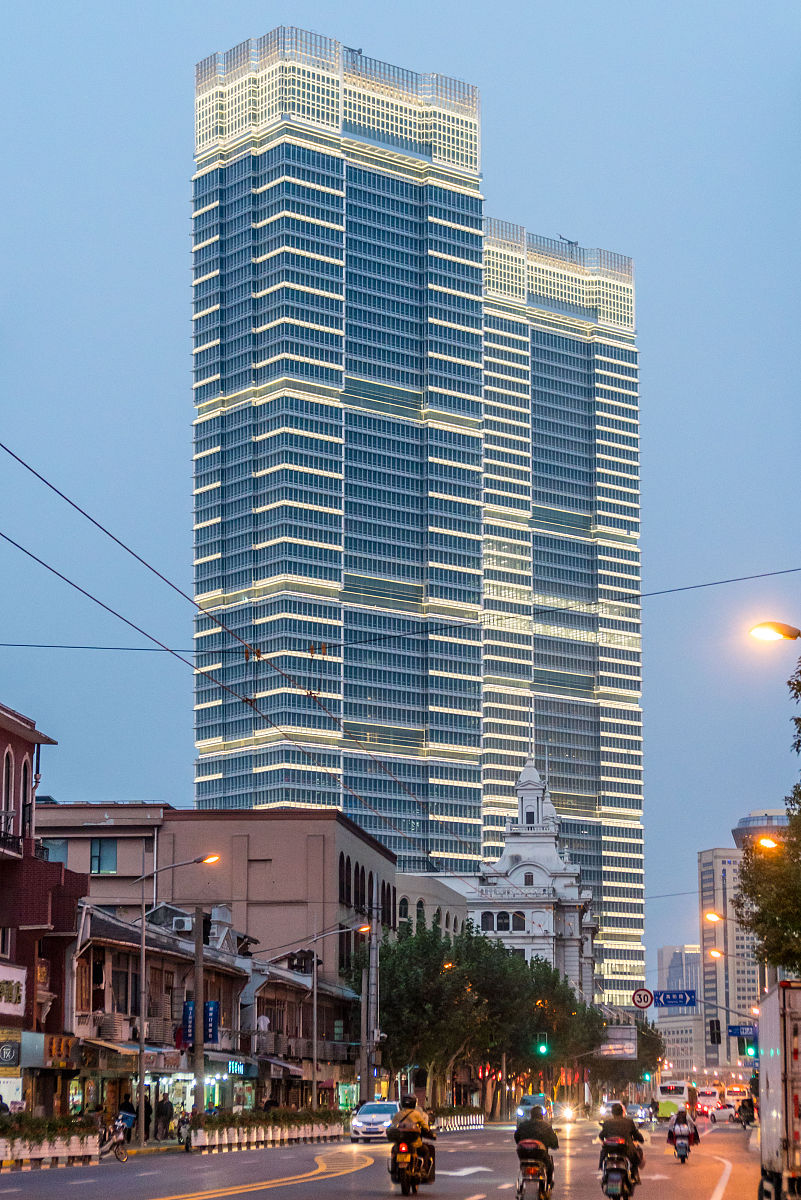 深圳海雅缤纷非繁城品酒店地铁在哪个站