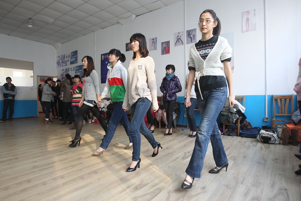 初中生就读成都幼师学校的前景怎么样