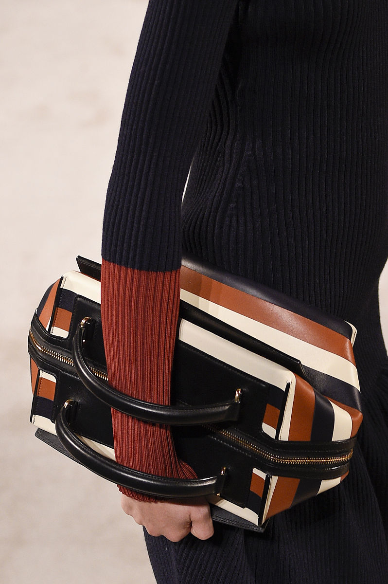 PouchLab 前置带：实用且时尚的腰带选择