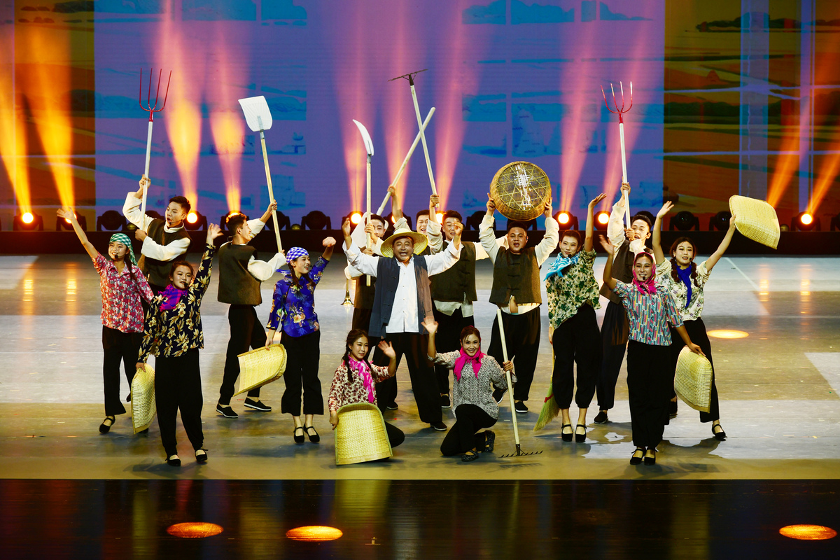 戏聚颂青春——舞台剧展演 策划方案