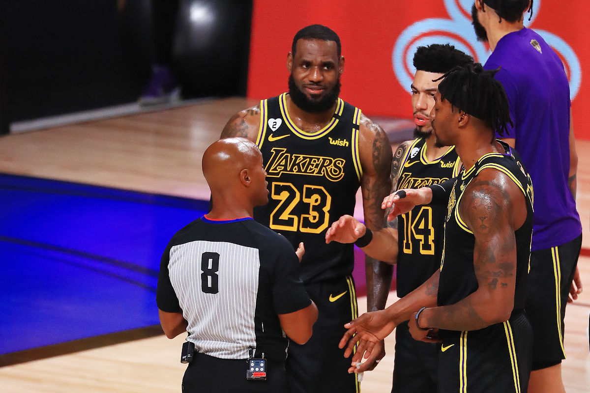 ｌｅｂｒｏｎ ｊａｍｅｓ是ＮＢＡ哪支球队的