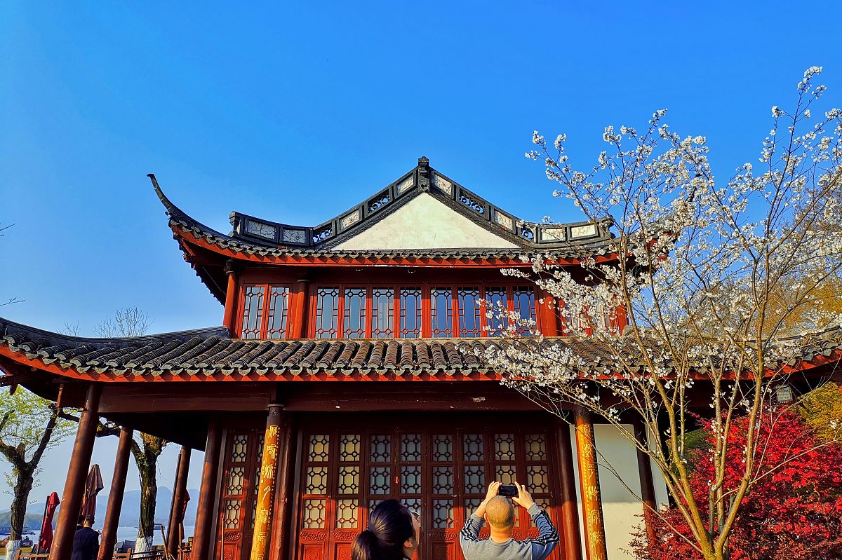 杭州市旅游职业学校商务管理专业怎么样？就业前景如何？