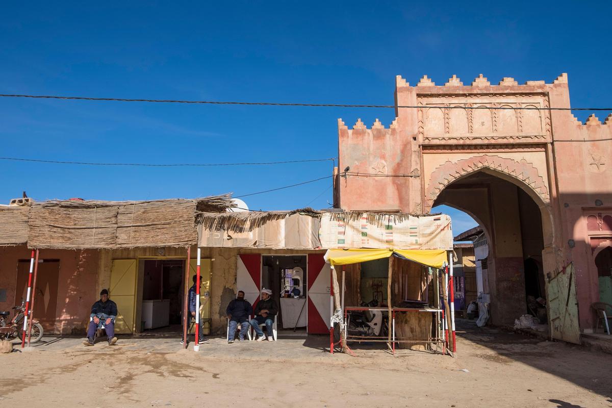 2b0c6hp morocco, alnif, daily life
