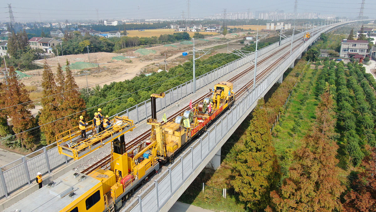 电导线导电电流的表面电流是什么