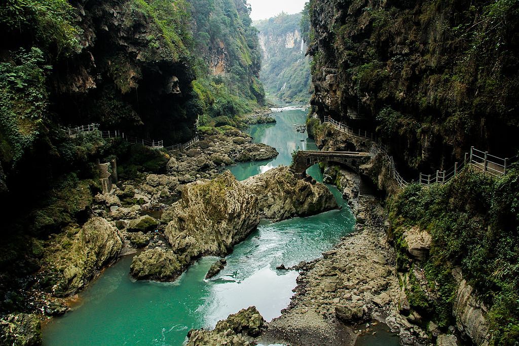 马岭河峡谷：四川绝美风景区，群山苍翠草原碧绿