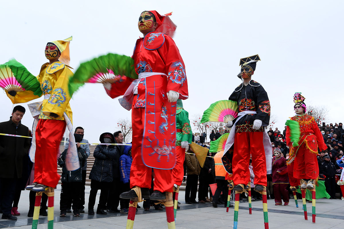 帮我写一个关于陕西社火的论文