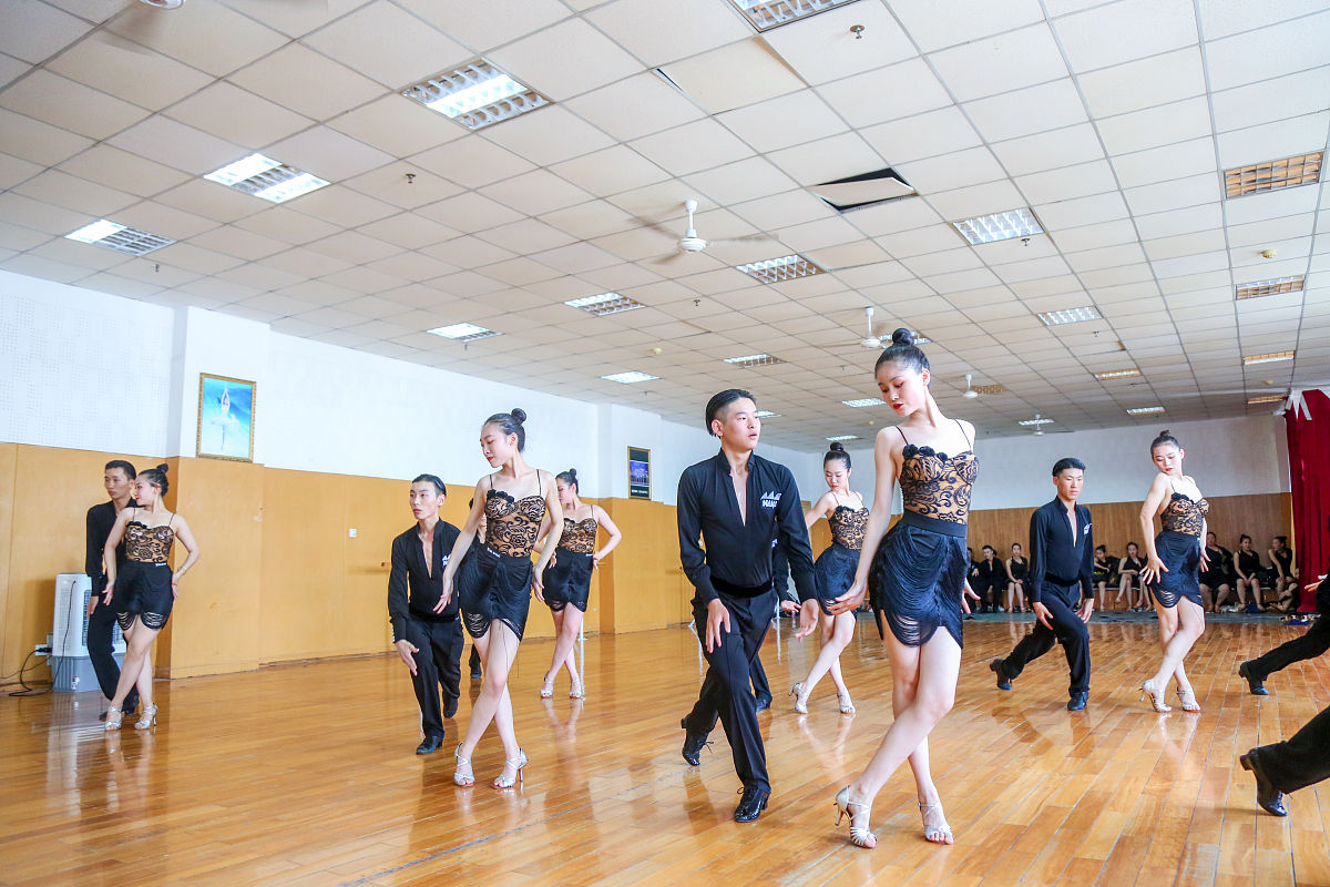 武汉康华中等职业艺术学校拉丁舞怎么样？专业好吗？