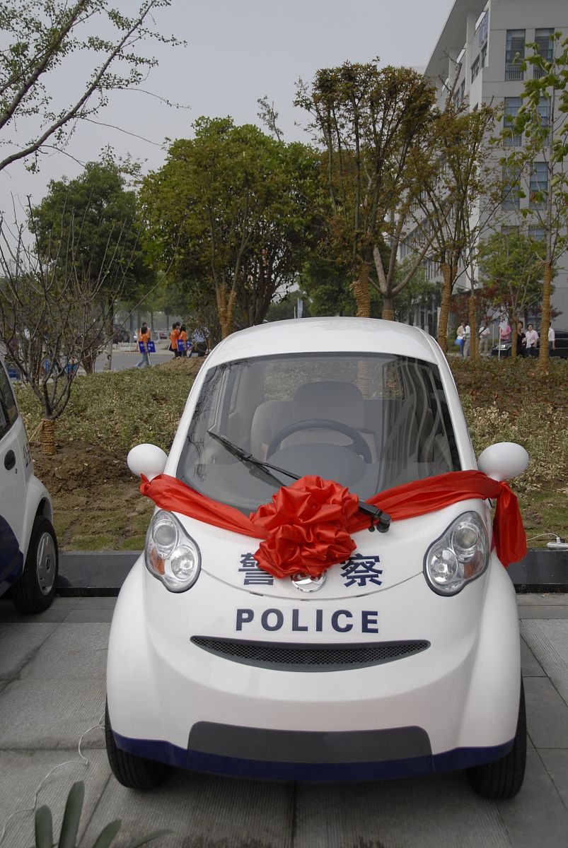 哈尔滨市商业学校新能源汽车专业：培养未来汽车人才