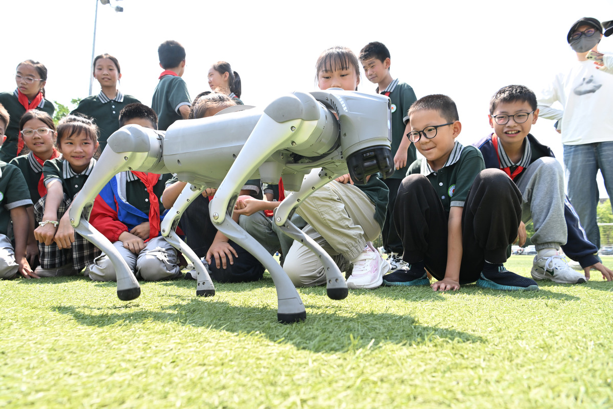 航模公益课展演活动开场白 | 燃情起航，共赴梦想