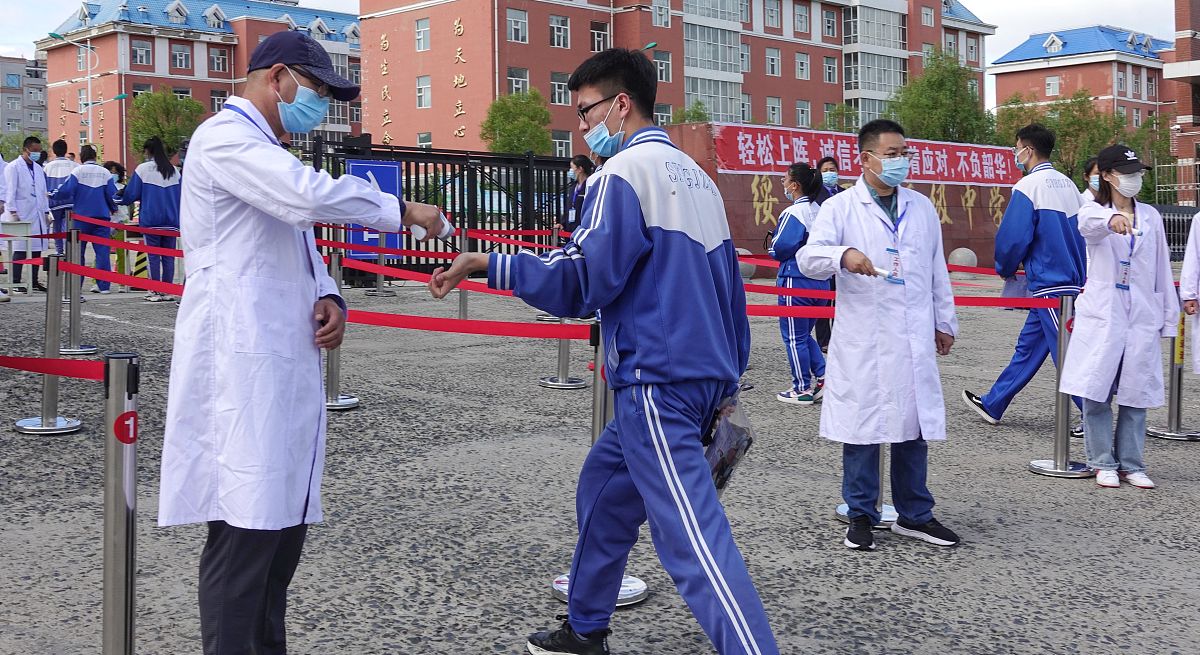 白银2022年初中生报考卫校指南：如何选择适合自己的学校