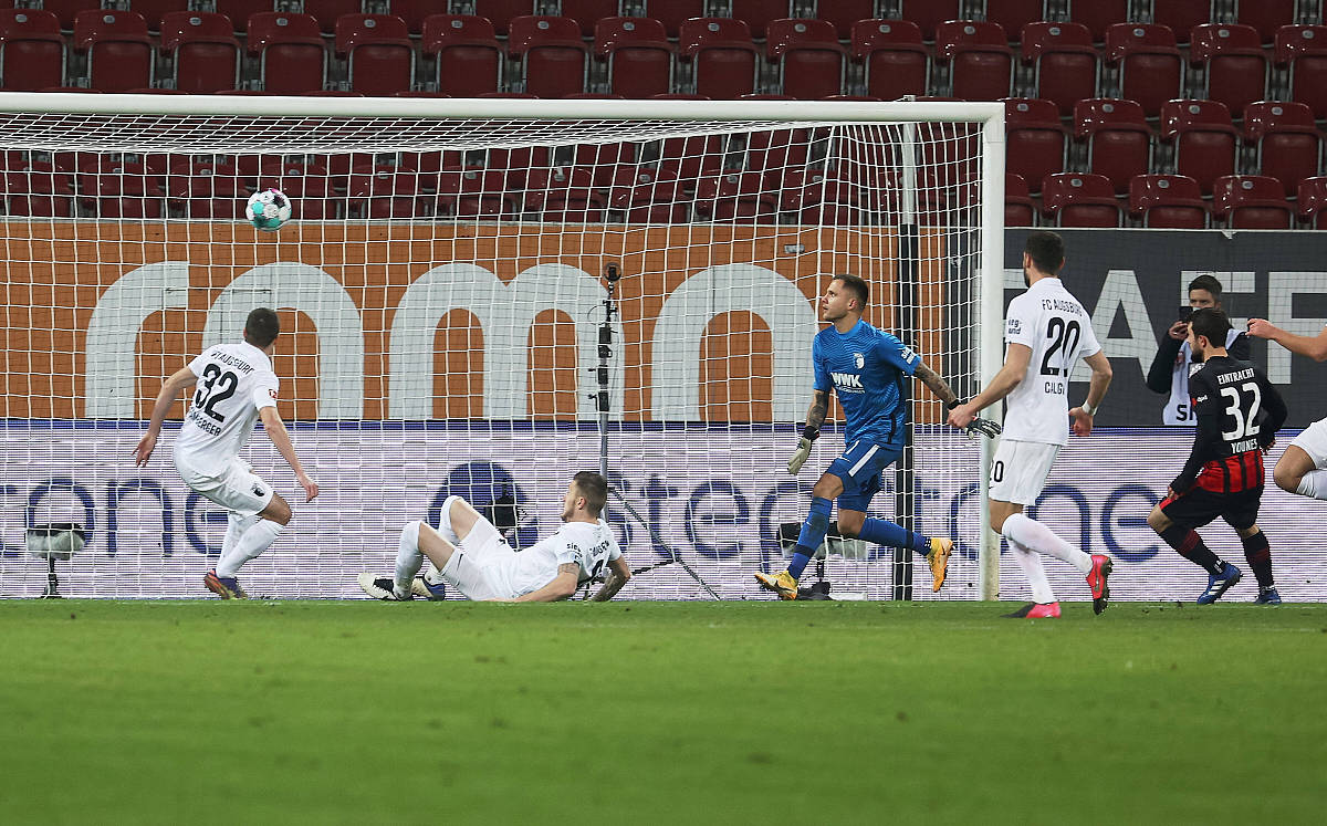 自3层起每三层设置一个32层要设置多少个