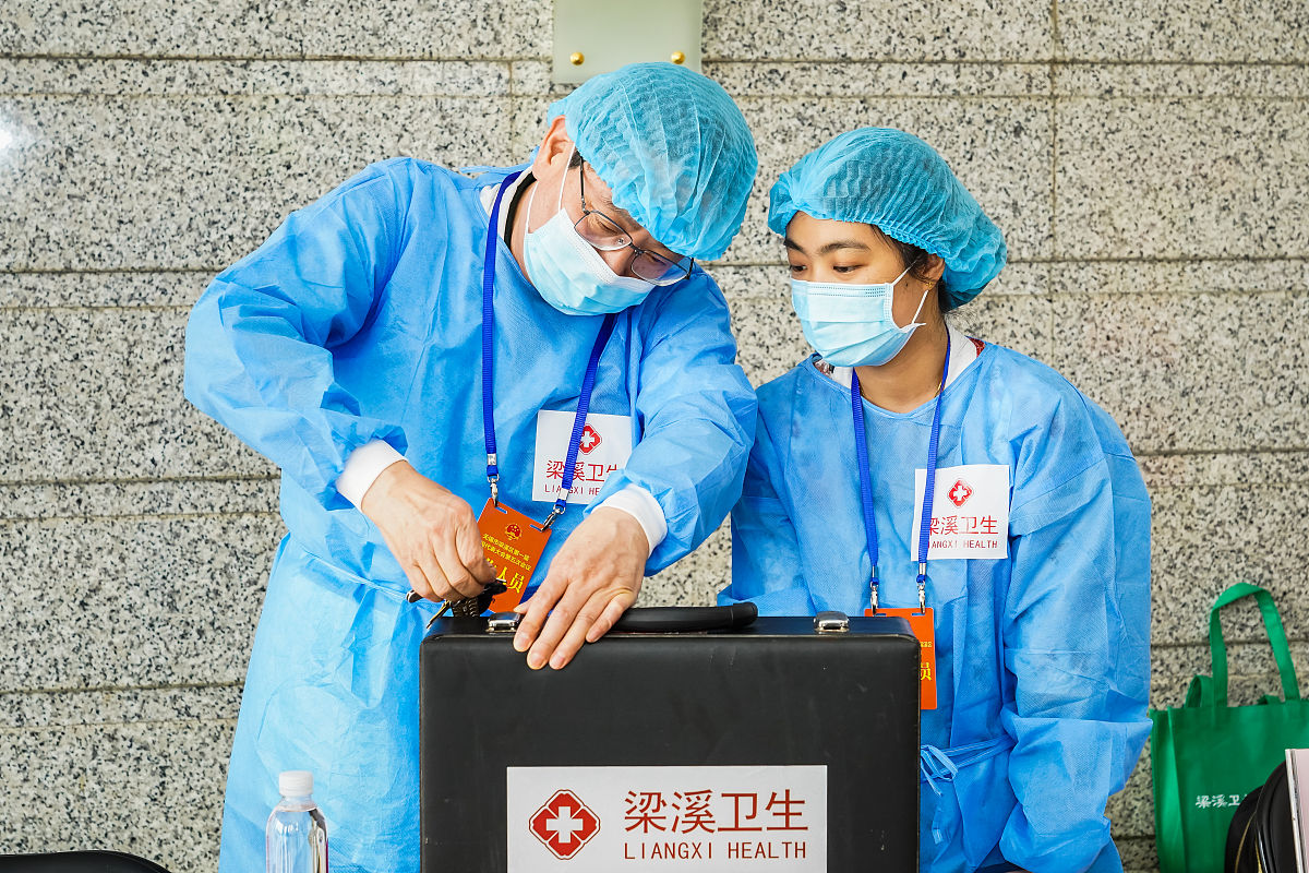 一名医院领导你院在安宁疗护方面有一些成效上级领导来考察你需要代表医院发言写一篇演讲稿