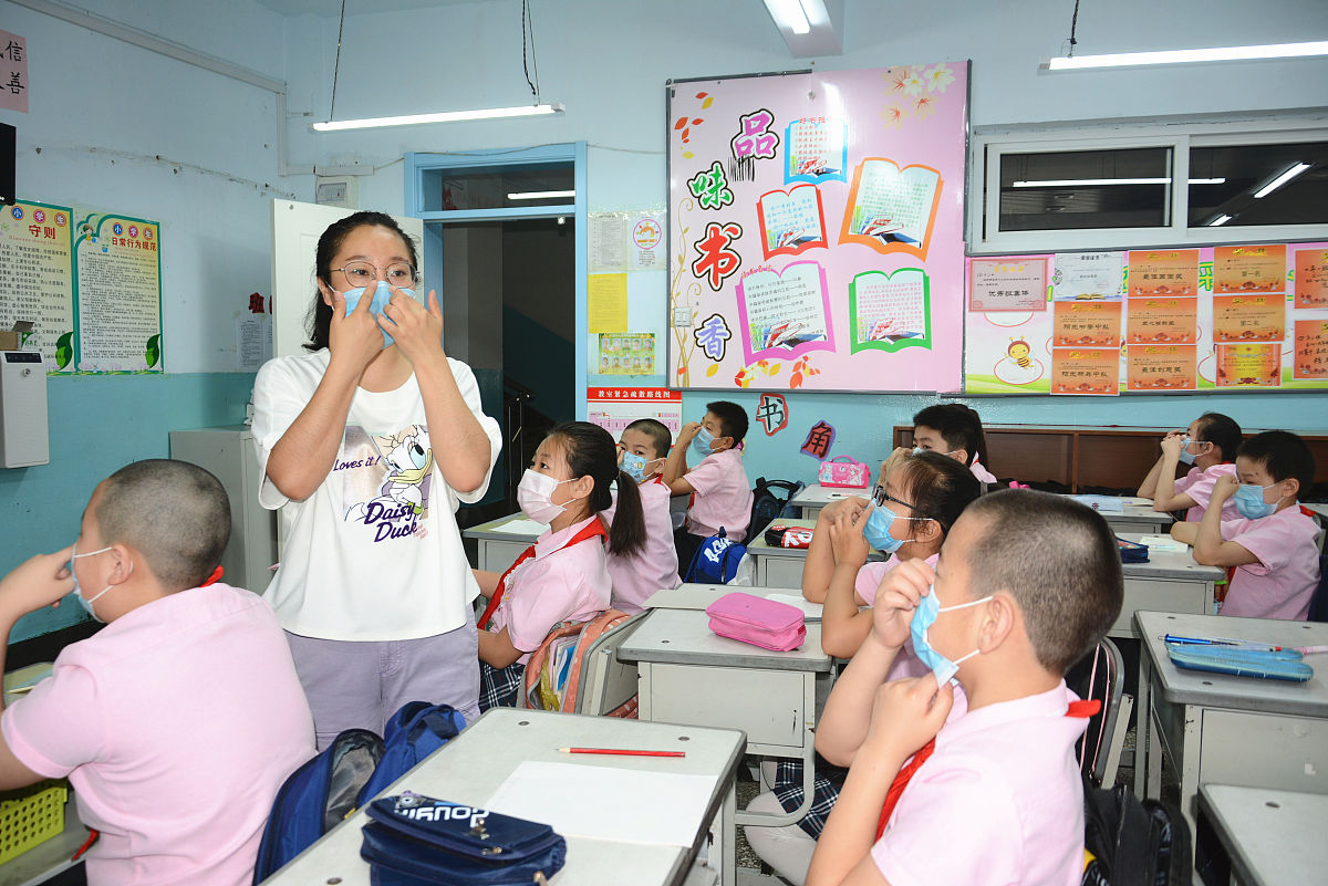 写一篇小学老师的年度工作总结