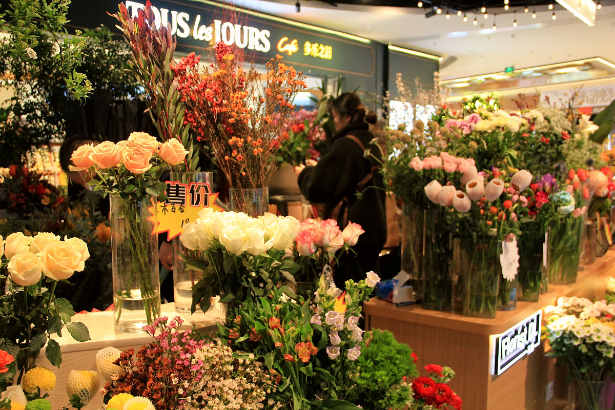 现在经营实体花店没有生意该怎么办