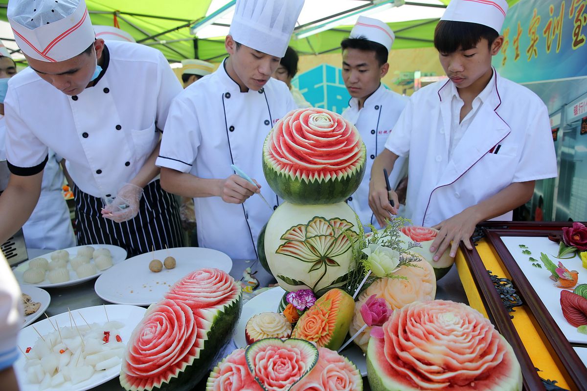 2019年简阳市育英文武职业技术学校招生简章 - 培养高素质技术人才