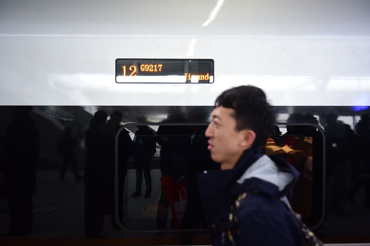 甘肃可以读计算机技术与铁路乘务专业的职校有哪些