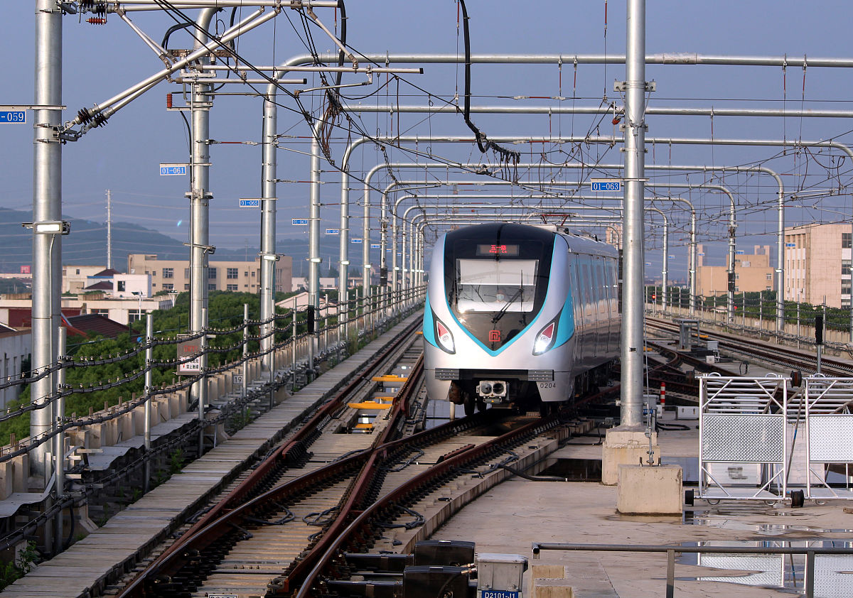 重庆工业技师学院城市轨道交通运营管理专业：发展前景与就业方向