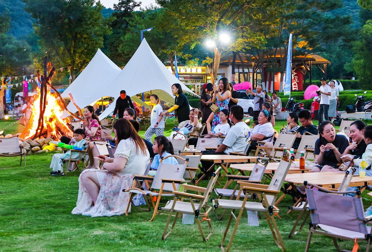 夏日公园一日游：玩乐、美食、友谊，美好回忆！