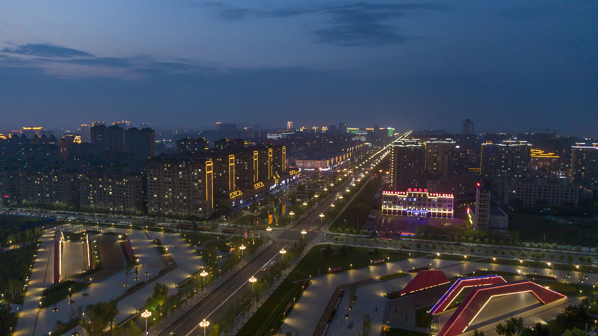 2021年7月6日,无人机航拍吉林省梅河口市灯光璀璨的美丽夜景.