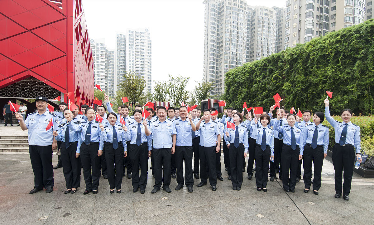 阐述：无锡城管执法人员工作满意度可以提升职业认同感