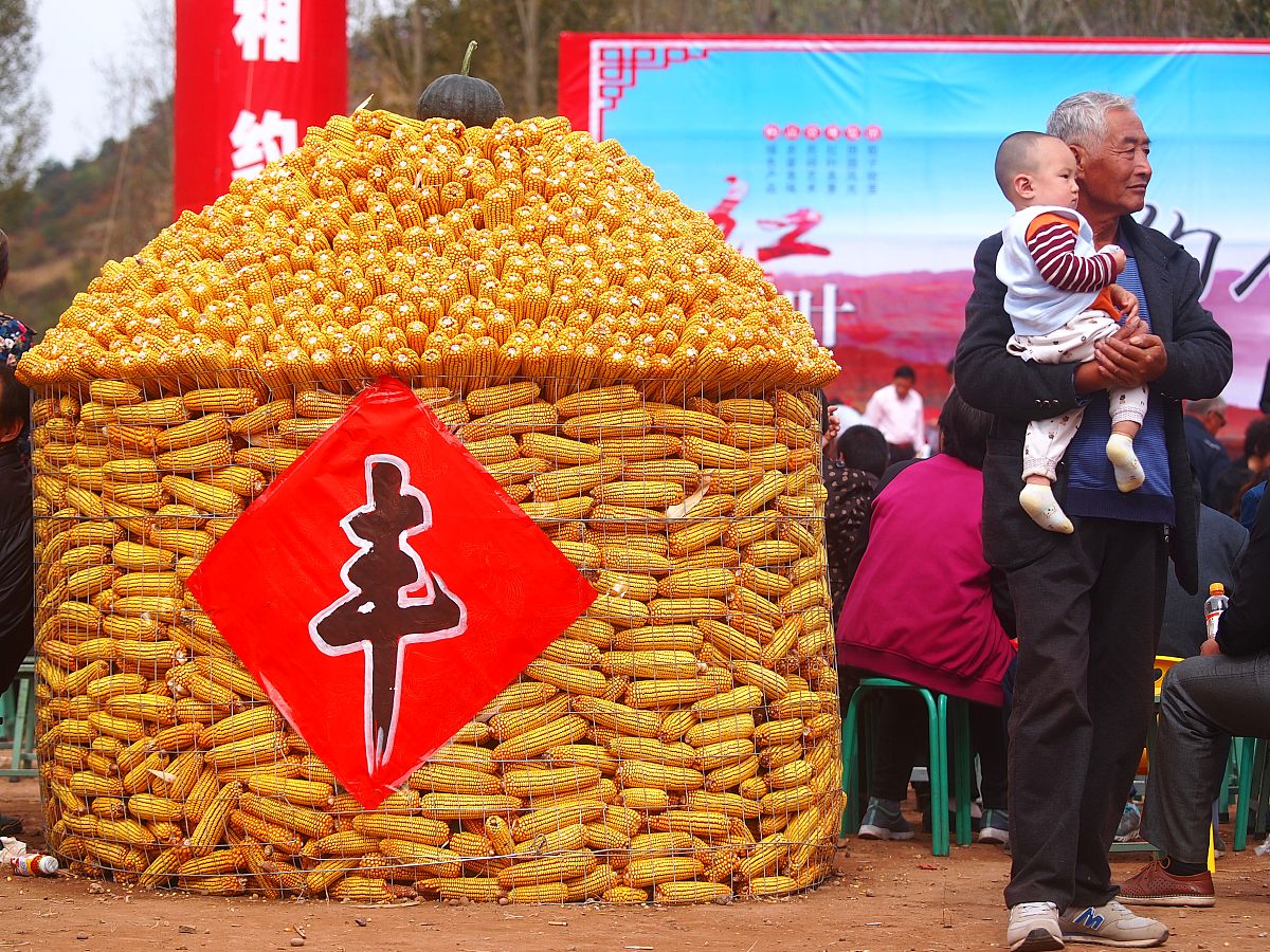 长工节：中国传统农村节日，祈求丰收与平安