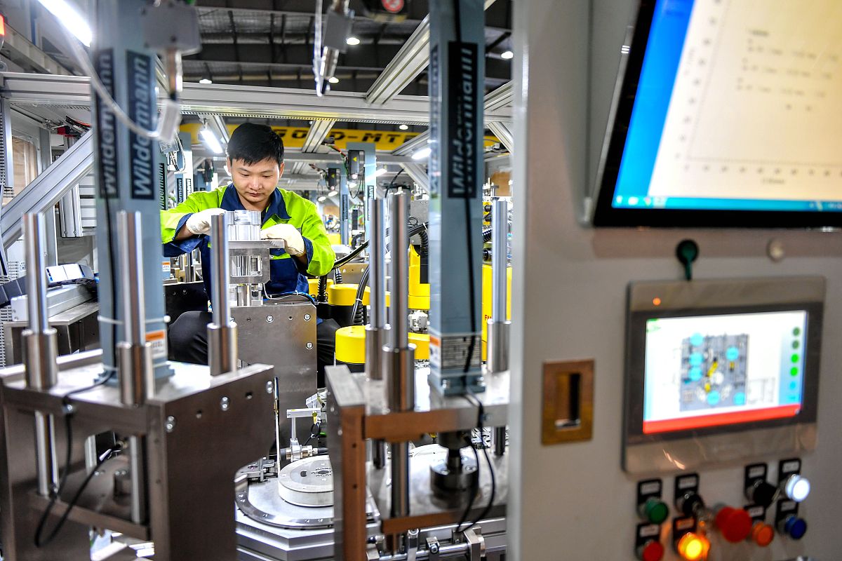 自动化生产实习报告 - 深入了解设备调试与优化