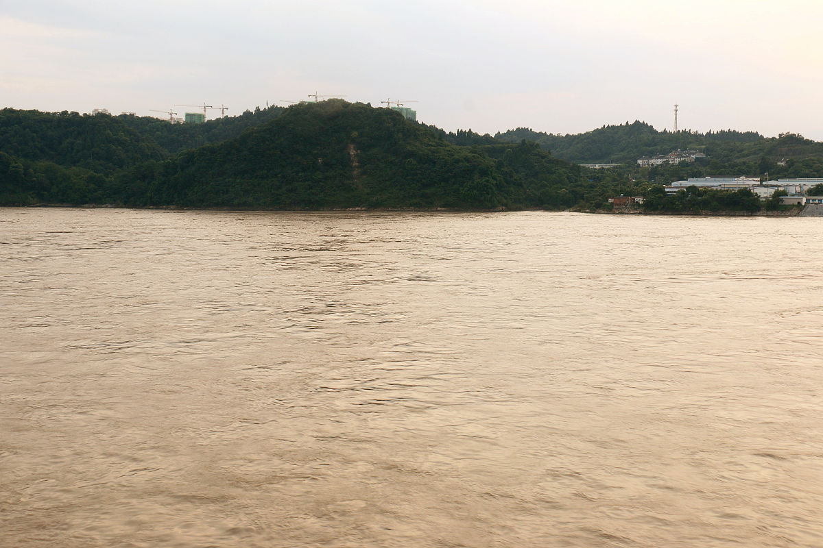 葛洲坝位于长江哪里？中游、上游还是下游？