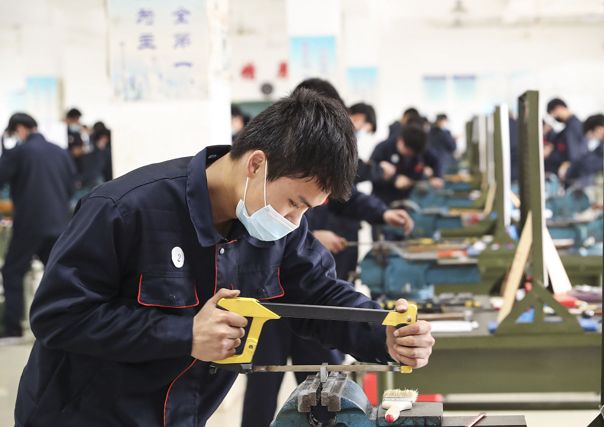 河南省工业学校3+2的专业有哪些