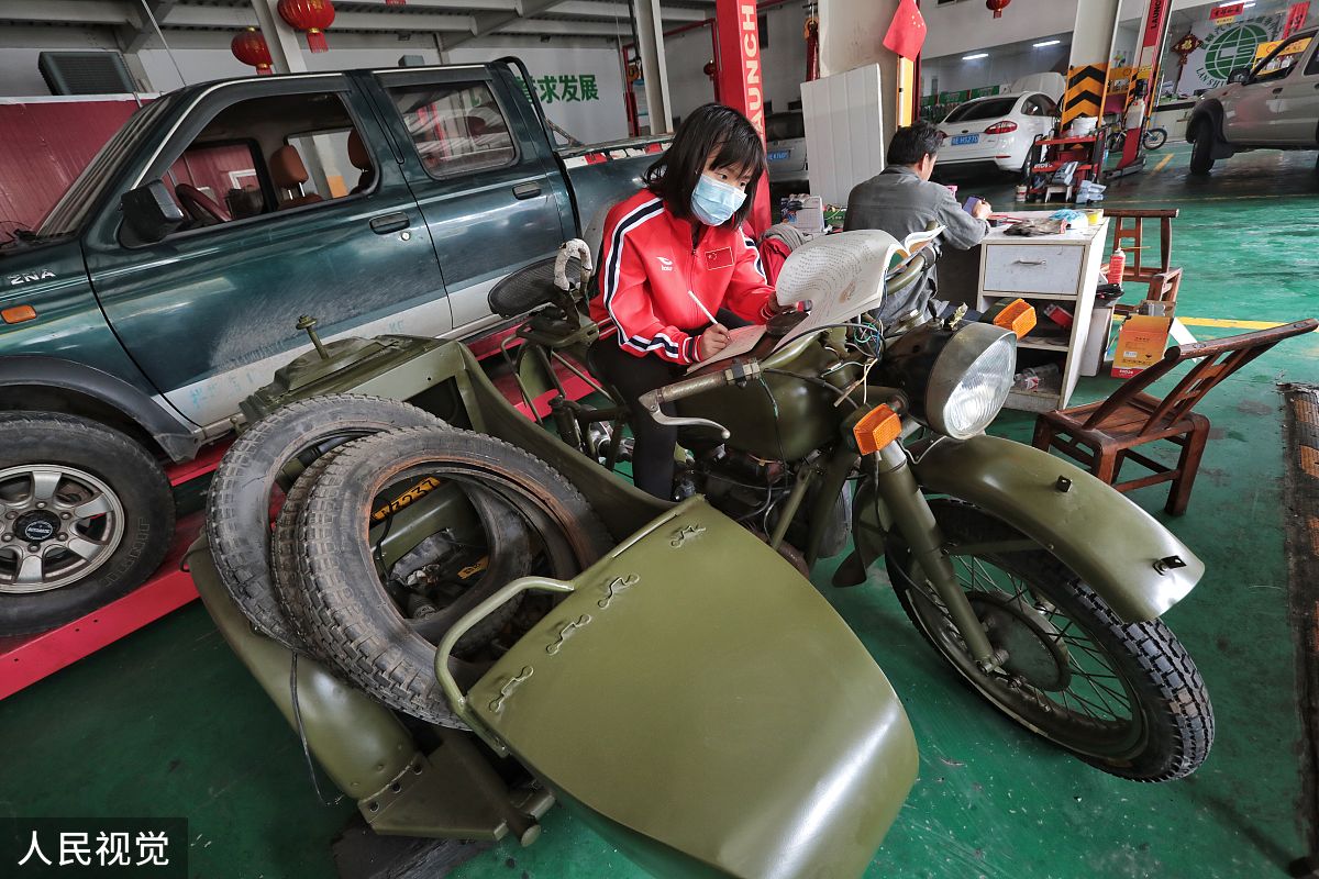 白洋淀封闭三轮摩托车有双缸的吗回答加拓展