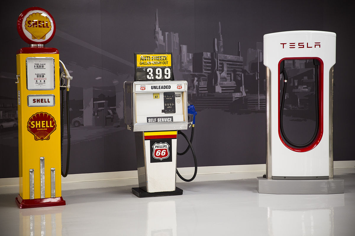 设计驱动式战略的产品案例分析要求每个分析具体