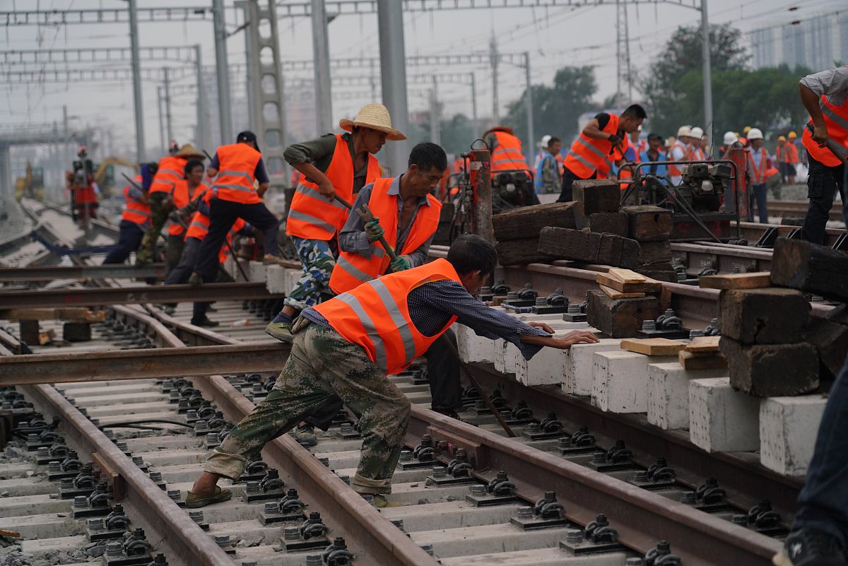 贵阳2020年铁路学校学什么最好？- 铁路建设和维护专业推荐