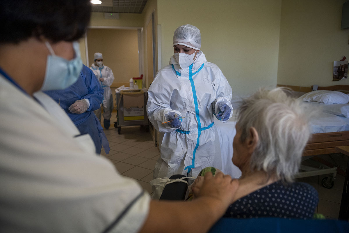 胃癌患者术后早期康复指导的护理支持：实验组和对照组一般特征比较