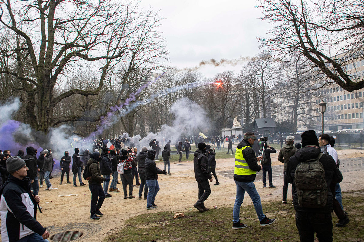 三利宅院商铺的优势在哪里？特推铺：负一楼面积：960平米商家：台球室报价：4999元平租金8元平